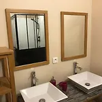 Nyaraló T3 Prive Avec Vue Et Acces Piscine